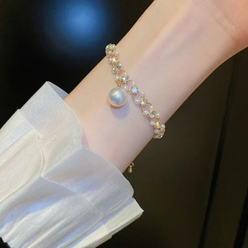 Imitation Pearl Stretchable Bracelet for Women Personalized Fashion