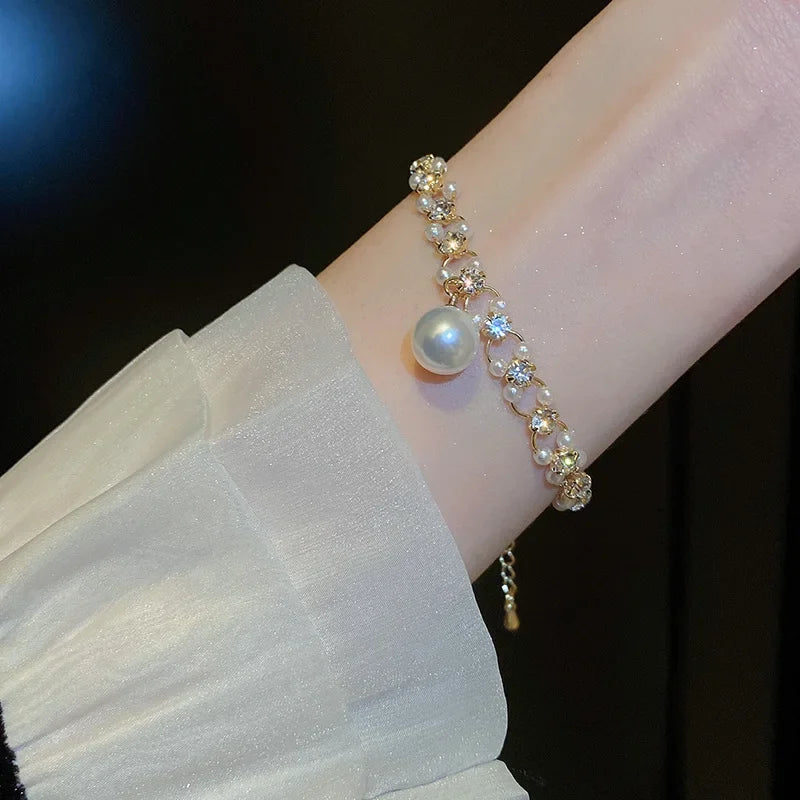 Imitation Pearl Stretchable Bracelet for Women Personalized Fashion